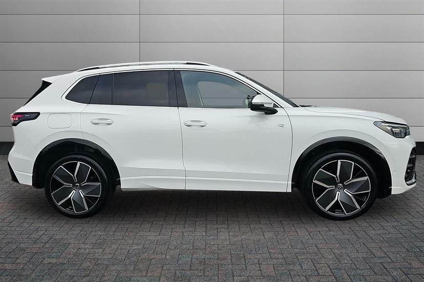 Volkswagen Tiguan 1.5 Etsi 150 R-line Dsg DH75NYN White #4