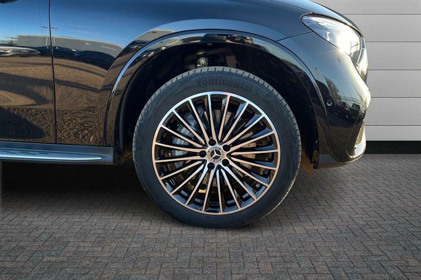 Mercedes-Benz GLC Class 300E 4Matic Amg Line Prem Plus 9G-tronic KX75PKV Black #4