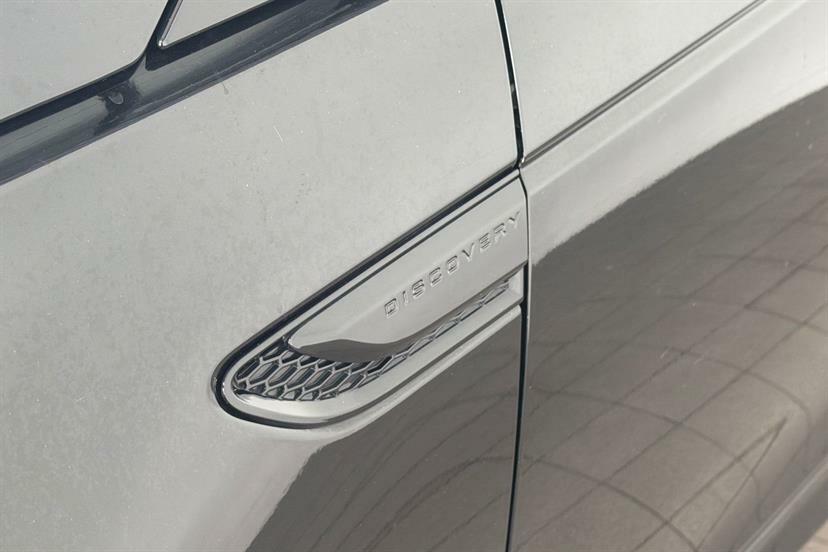 Land Rover Discovery Sport Sport Black #28