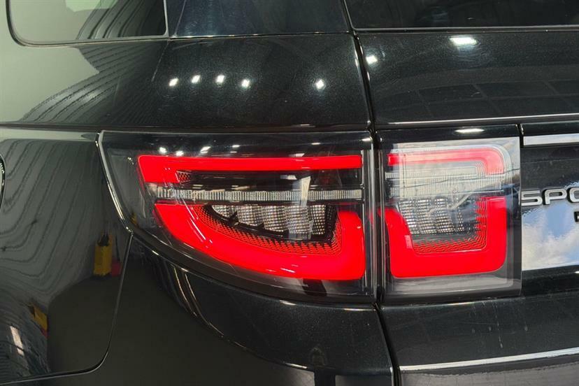 Land Rover Discovery Sport Sport Black #26