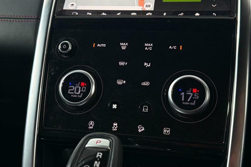 Land Rover Discovery Sport Sport Black #22