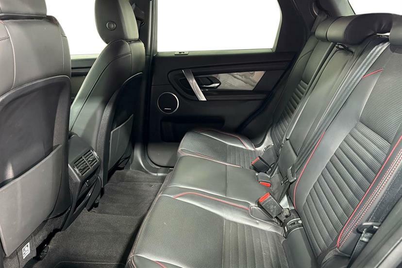 Land Rover Discovery Sport Sport Black #4