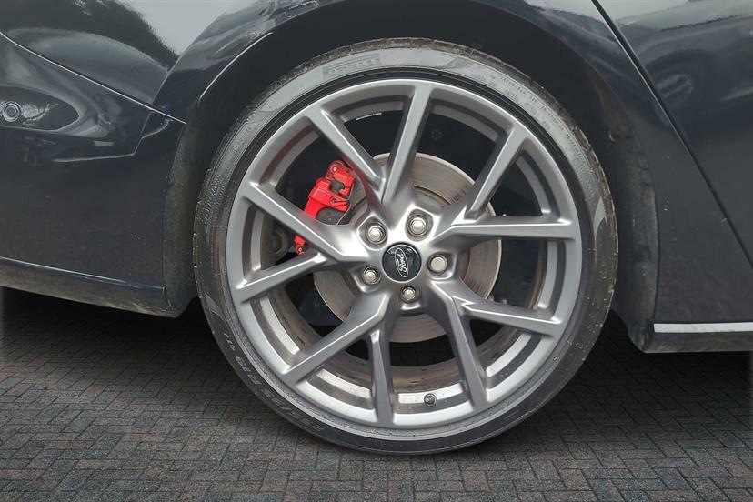 Ford Focus 2.3 Ecoboost St Black #5