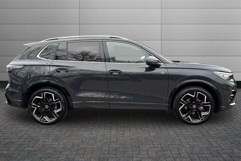 Volkswagen Tiguan 1.5 Etsi 150 R-line Dsg ME75WLK Grey #4