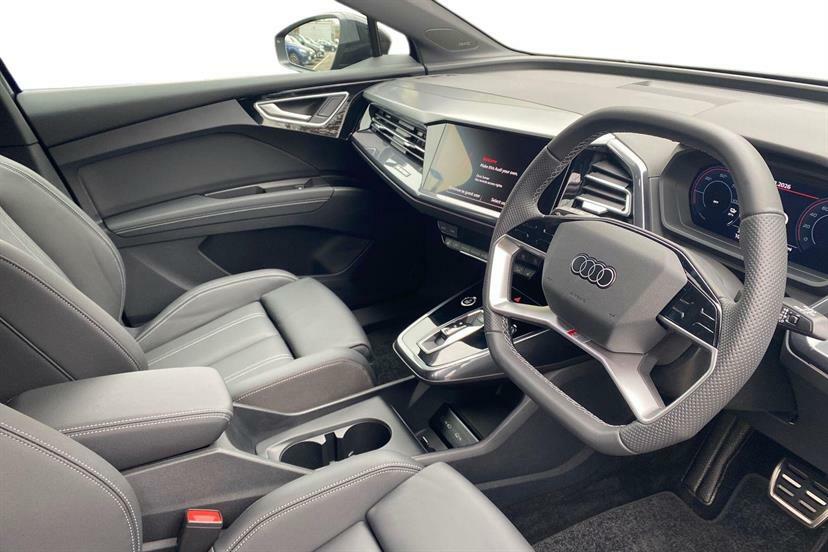 Audi Q4 E Tron 210Kw 45 82Kwh Black Edition WO75KPZ Grey #6