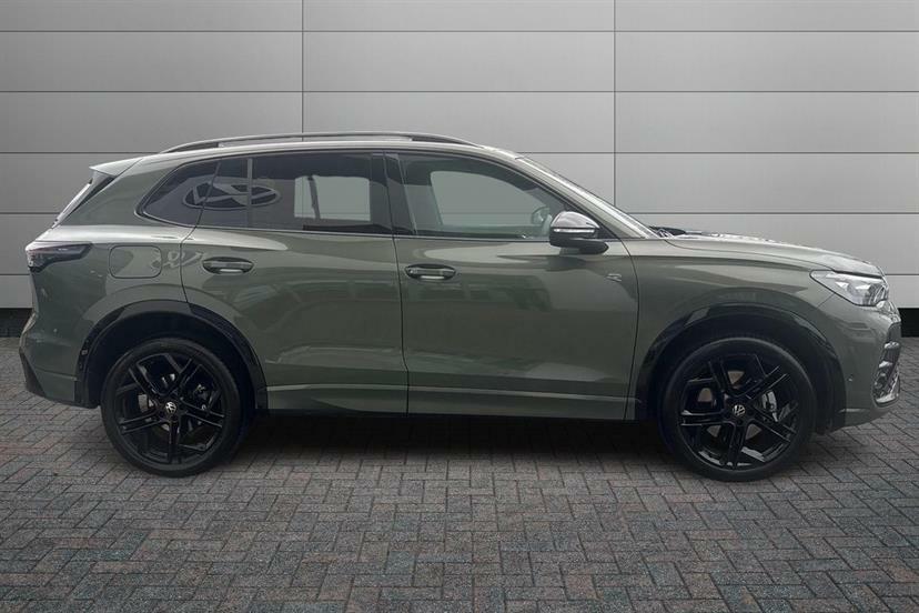 Volkswagen Tiguan 2.0 Tsi 204 4Motion Black Edition Dsg EK75HVL Green #4