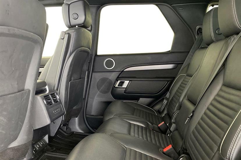 Land Rover Discovery 3.0 D300 Dynamic Hse SP24PZA Grey #4