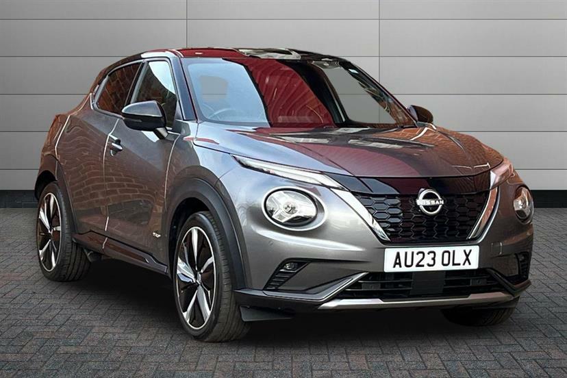Nissan Juke 1.6 Hybrid Tekna Black