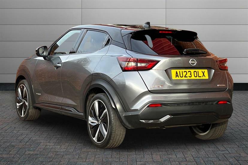 Nissan Juke 1.6 Hybrid Tekna AU23OLX Black #3