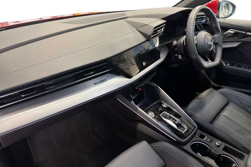Audi A3 1.5 Tfsi 116 S Line S Tronic EJ75JFE Red #2