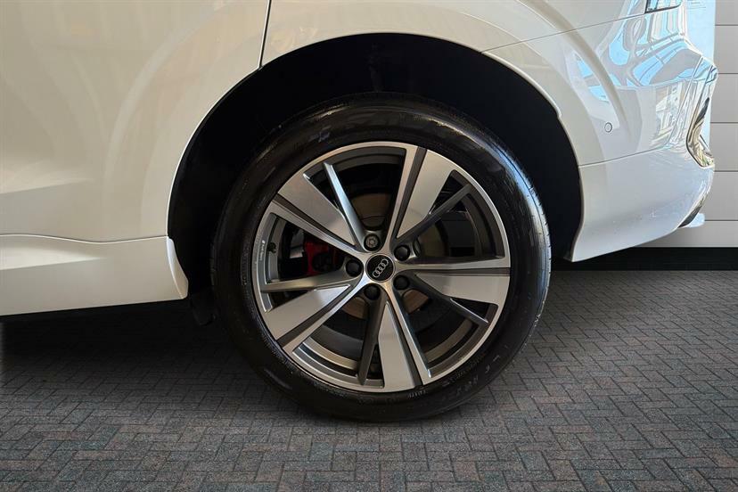 Audi Q3 1.5 Tfsi Launch Edition S Tronic EF75CMO White #5