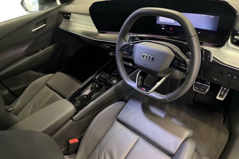 Audi Q3 1.5 Tfsi Launch Edition S Tronic EF75CMO White #6