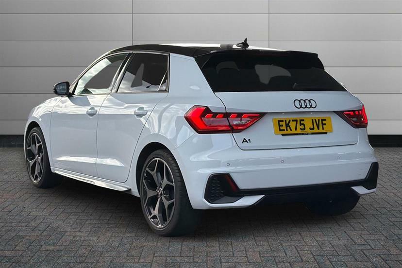 Audi A1 25 Tfsi Black Edition S Tronic EK75JVF Black #3