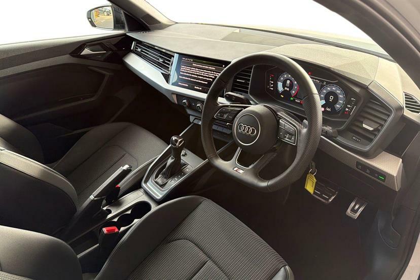 Audi A1 25 Tfsi Black Edition S Tronic EK75JVF Black #6