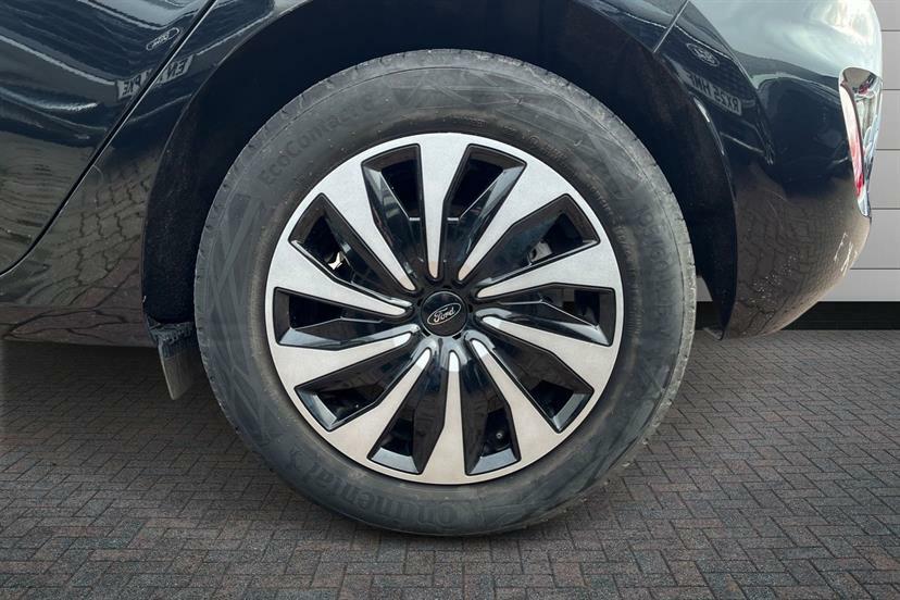 Ford Fiesta 1.0 Ecoboost Hybrid Mhev 125 Titanium EJ73UNK Black #5