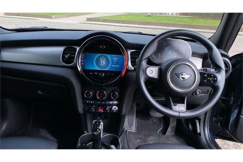 Mini Hatch 1.5 Cooper Exclusive Comfort Pack HX73OCY Black #4