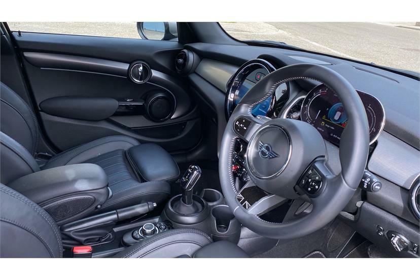 Mini Hatch 1.5 Cooper Exclusive Comfort Pack HX73OCY Black #6