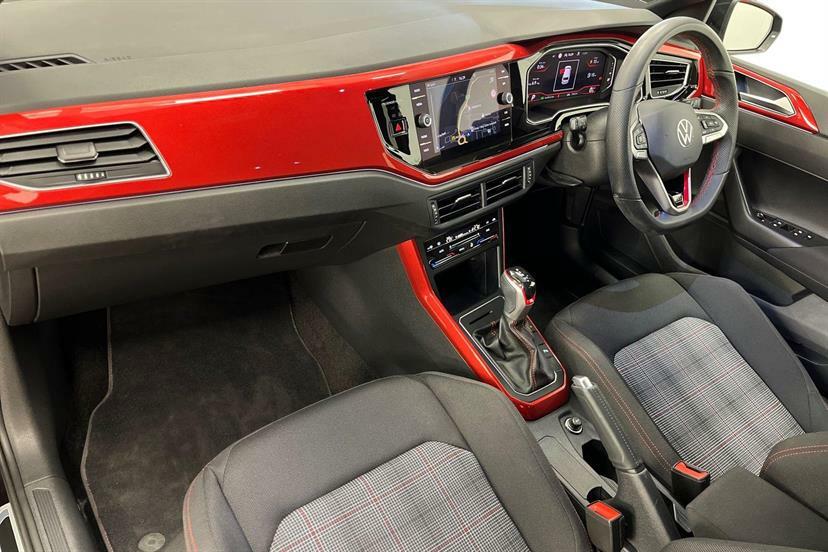 Volkswagen Polo 2.0 Tsi Gti Dsg AP24DUU Black #2