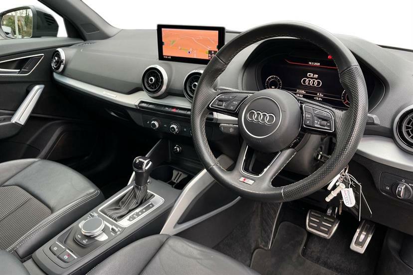 Audi Q2 35 Tfsi S Line S Tronic Cs LS22TZX Black #6