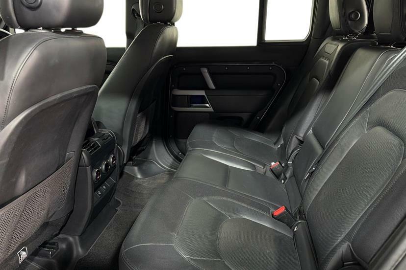 Land Rover Defender 110 3.0 D300 X-dynamic Hse 110 7 Seat RO22WWM Grey #4