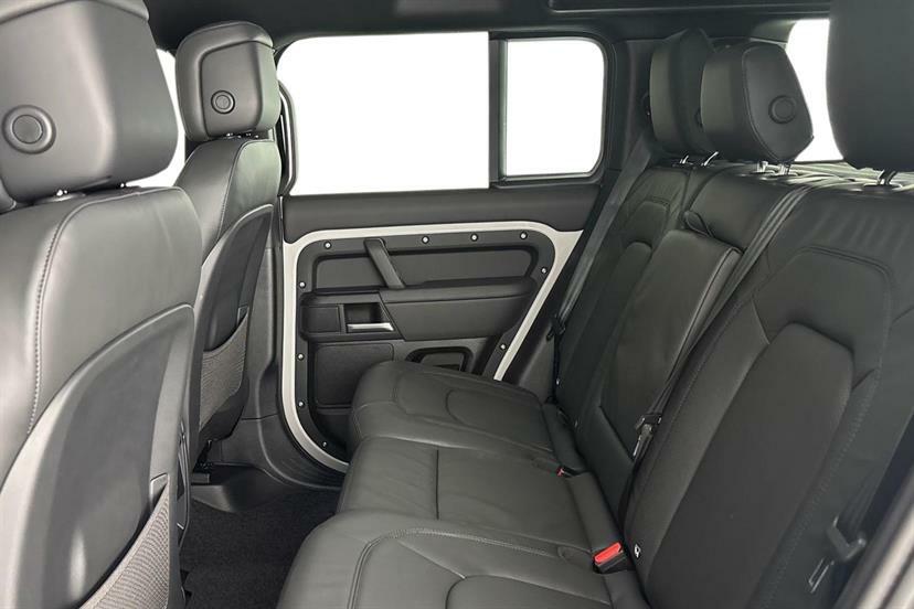 Land Rover Defender 110 3.0 D250 X-dynamic Hse 110 LT26AOB Grey #4