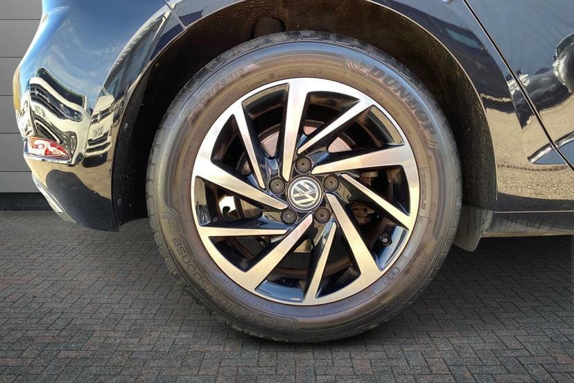 Volkswagen Golf 1.5 Tsi Evo Match Edition RO20JYL Black #5