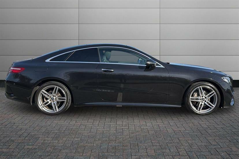 Mercedes-Benz E Class E220d Amg Line Premium 9G-tronic KO67XHN Black #3