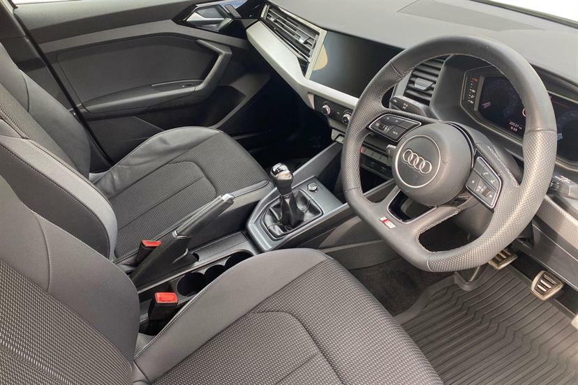 Audi A1 30 Tfsi Black Edition VX74XRG White #6