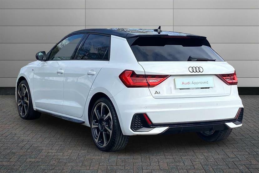 Audi A1 30 Tfsi Black Edition VX74XRG White #3