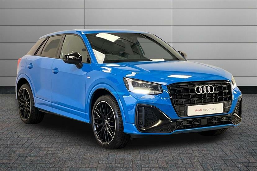 Audi Q2 35 Tfsi Black Edition S Tronic Blue
