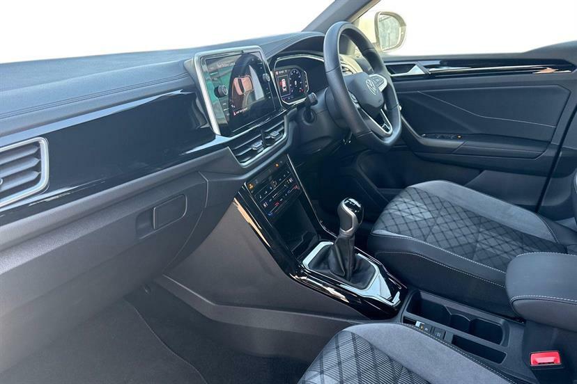 Volkswagen T-Roc 1.5 Tsi R-line GK25CZB White #2
