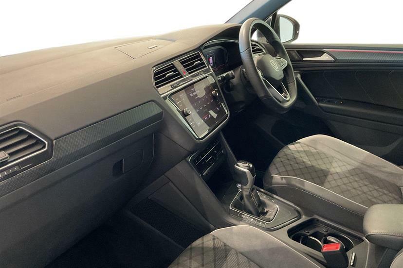 Volkswagen Tiguan 2.0 Tdi R-line Edition Dsg YE73POA Black #2