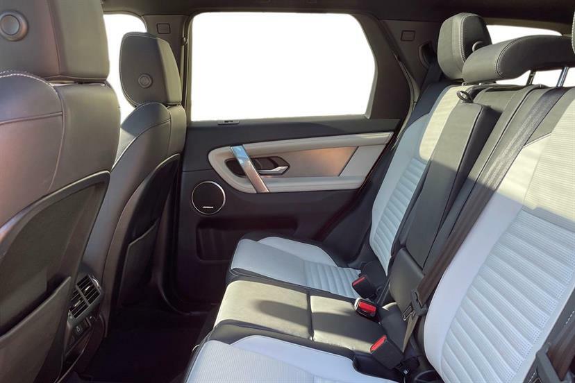 Land Rover Discovery Sport 2.0 D200 Dynamic Hse 7 Seat KW74HVZ Red #4