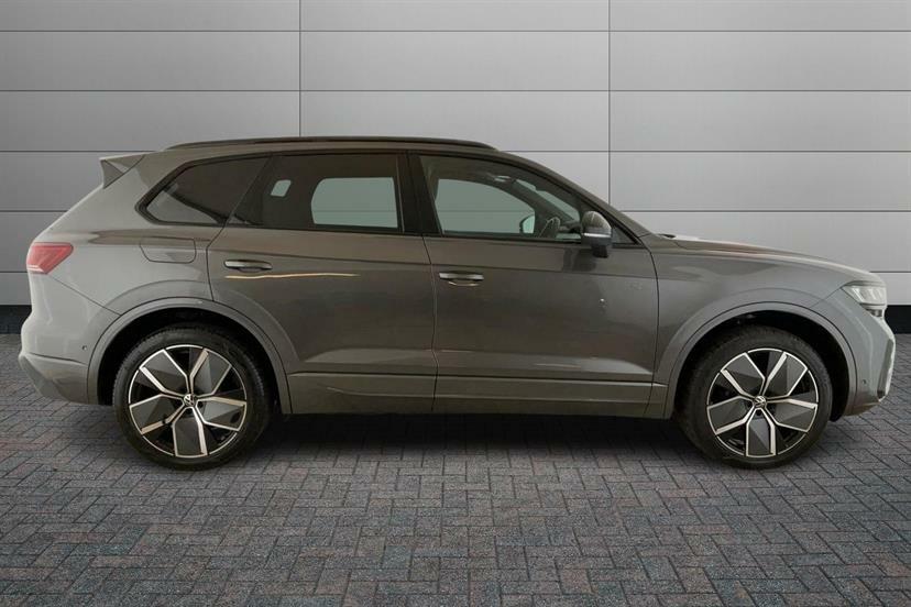 Volkswagen Touareg 3.0 V6 Tdi 4Motion 286 Black Edition Tip AO75EGJ Grey #4