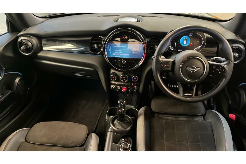 Mini Hatch 1.5 Cooper Sport GY72VDE Black #4