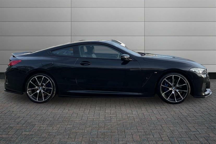 BMW 8 Series 840D Xdrive KX70LJZ Black #4