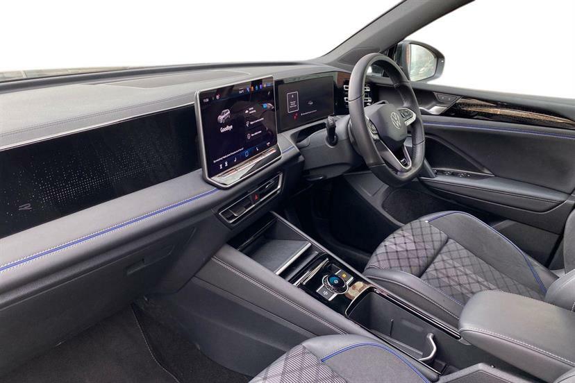 Volkswagen Tiguan 1.5 Etsi 150 R-line Dsg MC25KHF Black #2