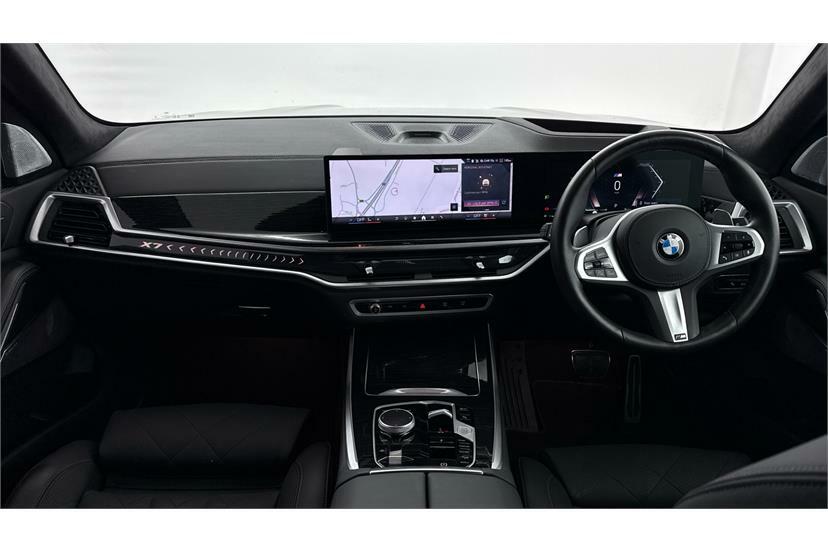BMW X7 Xdrive40d Mht M Sport Step YK74MLS Black #4
