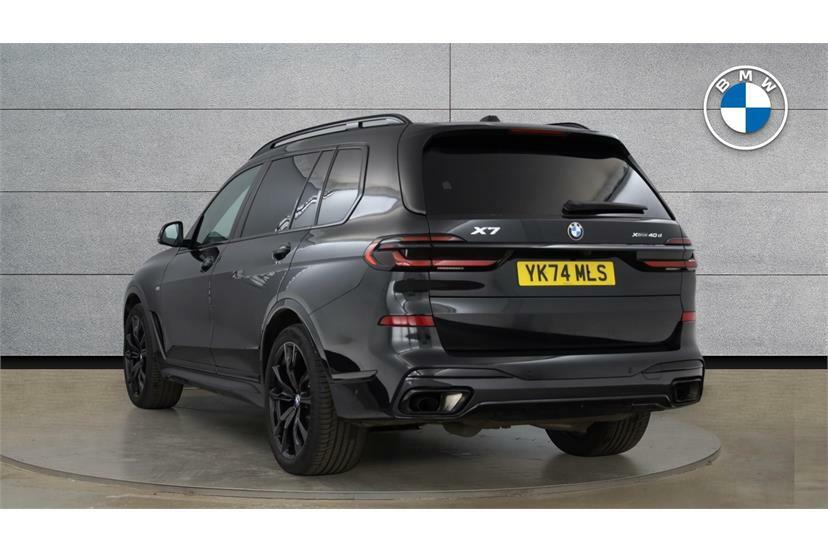 BMW X7 Xdrive40d Mht M Sport Step YK74MLS Black #2
