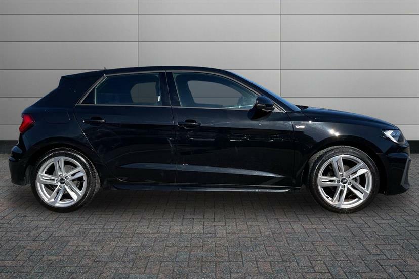 Audi A1 25 Tfsi S Line ME72DDX Black #4
