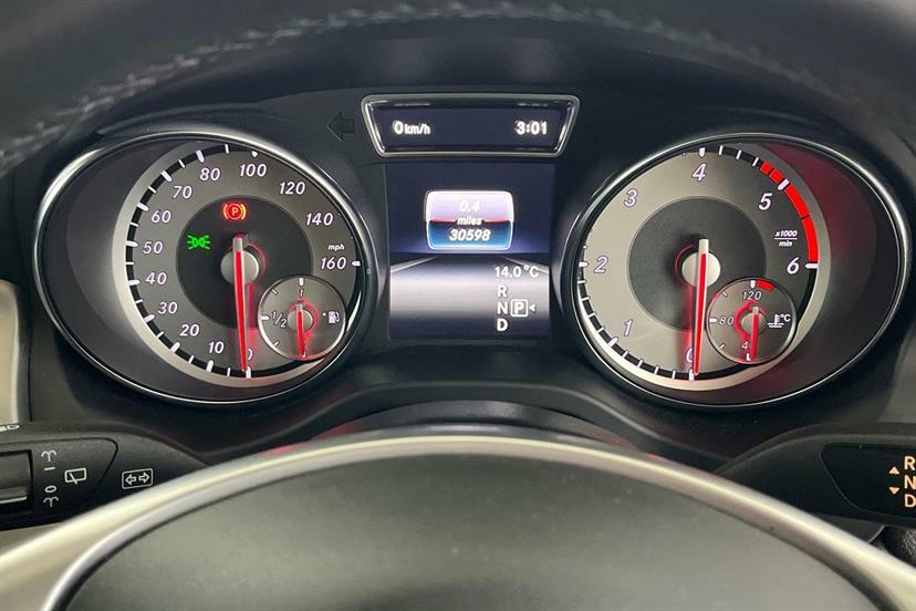 Mercedes-Benz GLA Class 200D 4Matic Amg Line Premium Grey #6