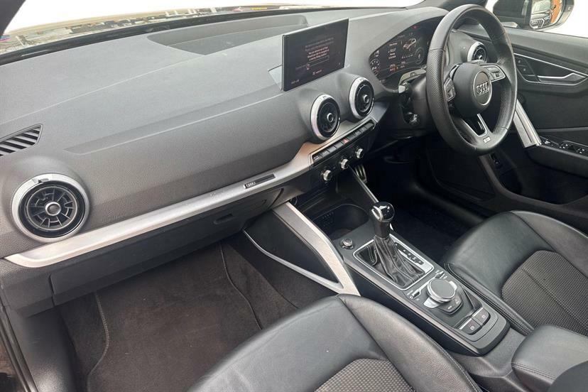 Audi Q2 35 Tfsi S Line S Tronic MV24ZGH Black #2