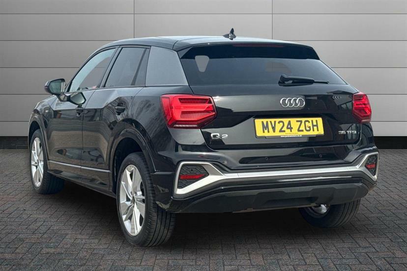 Audi Q2 35 Tfsi S Line S Tronic MV24ZGH Black #3