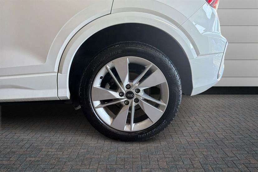 Audi Q2 35 Tfsi S Line S Tronic EN72UNZ White #5
