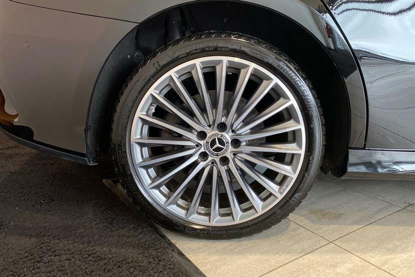 Mercedes-Benz A Class A250e Amg Line Premium Plus KP73ZBE Black #4