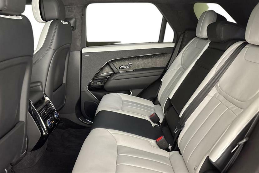 Land Rover Range Rover Sport 3.0 P510e First Edition SP72PVE Red #4
