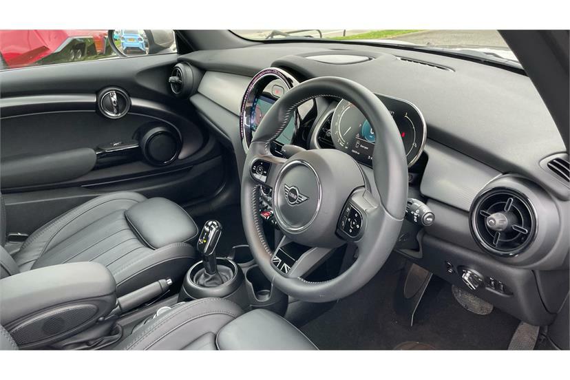 Mini Hatch 1.5 Cooper Exclusive Comfortnav Pck Black #6