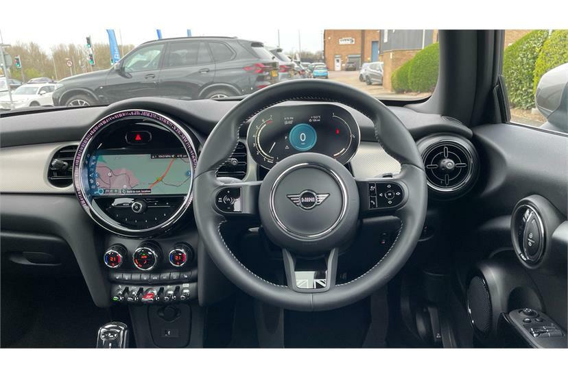 Mini Hatch 1.5 Cooper Exclusive Comfortnav Pck Black #5