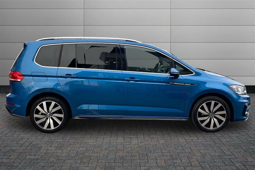 Volkswagen Touran 1.5 Tsi Evo R-line Black #4
