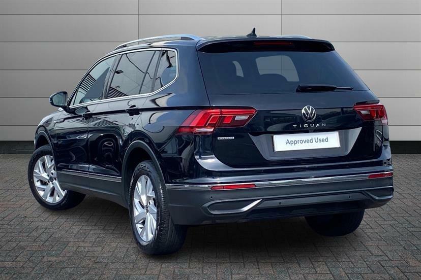 Volkswagen Tiguan Allspace 2.0 Tdi Life Black #3